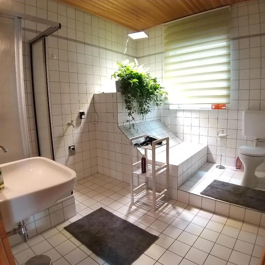 Apartment In Historic Town House Gmunden Exteriör bild